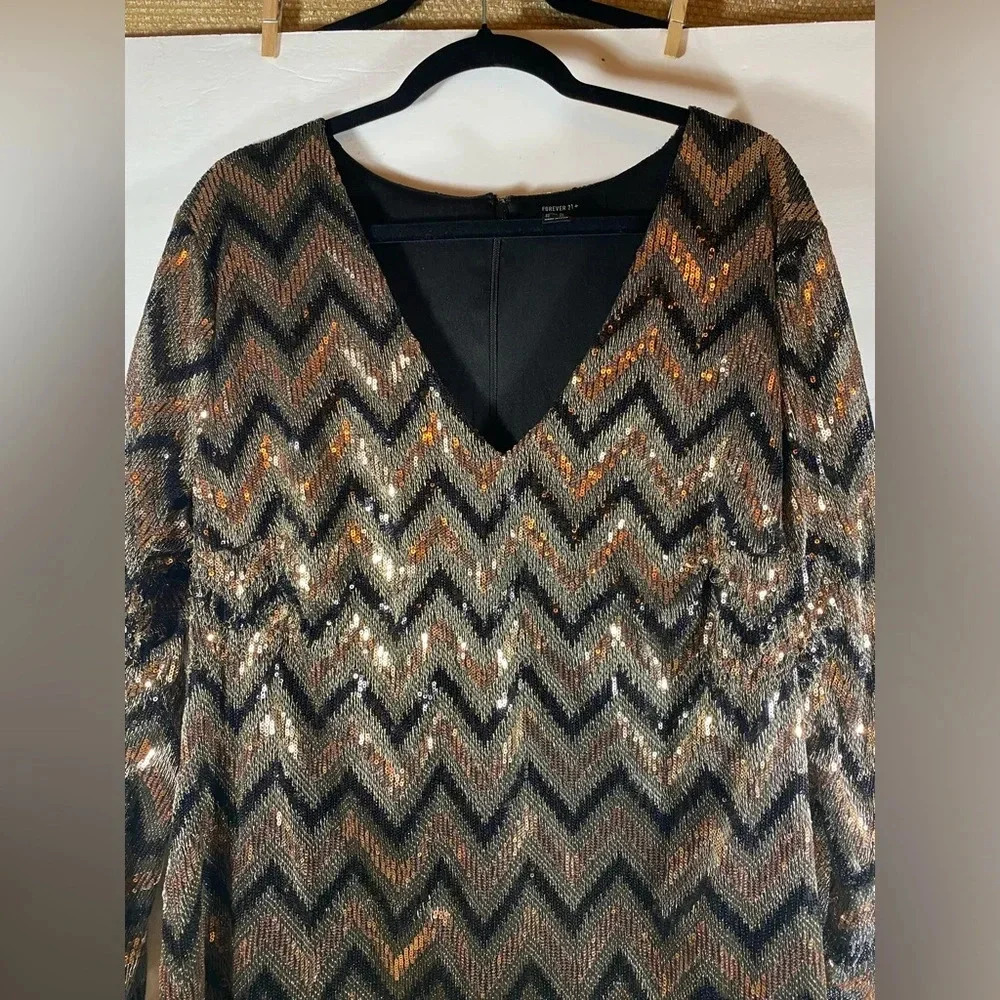 Ready for a party Zigzag Sequin Dress Forever 21 Sz 3X - Picture 6 of 8